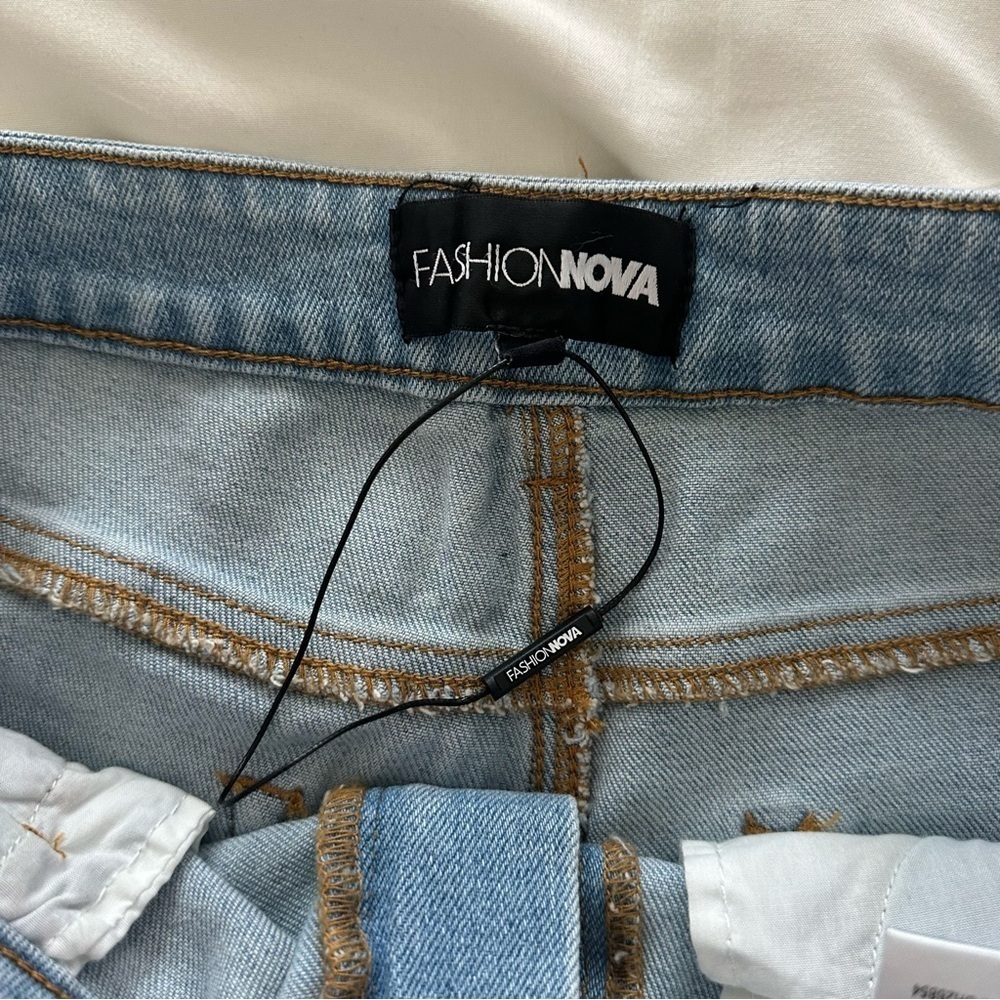 Blue Jean Shorts Distressed Frayed Hem - Picture 7 of 8